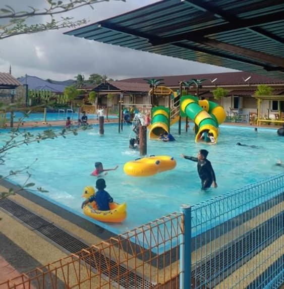 Asfa D Village - Resort - Homestay - Family Room Kemasik Buitenkant foto
